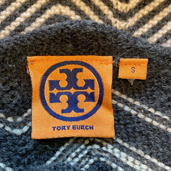 ☘️TORY BURCH Dark Gray & Cream Chevron Knit Wool Sweater Dress - Picture 2 of 4